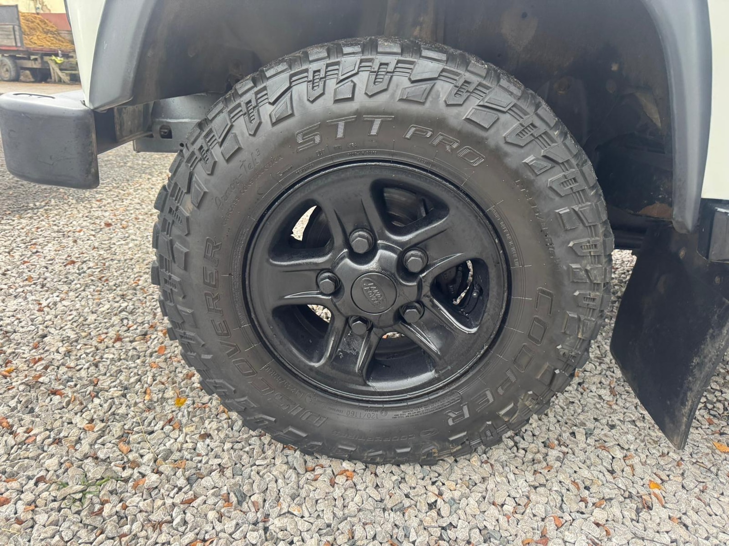 Used Land Rover Defender 90 2015 for sale - 76729022: Photo 45