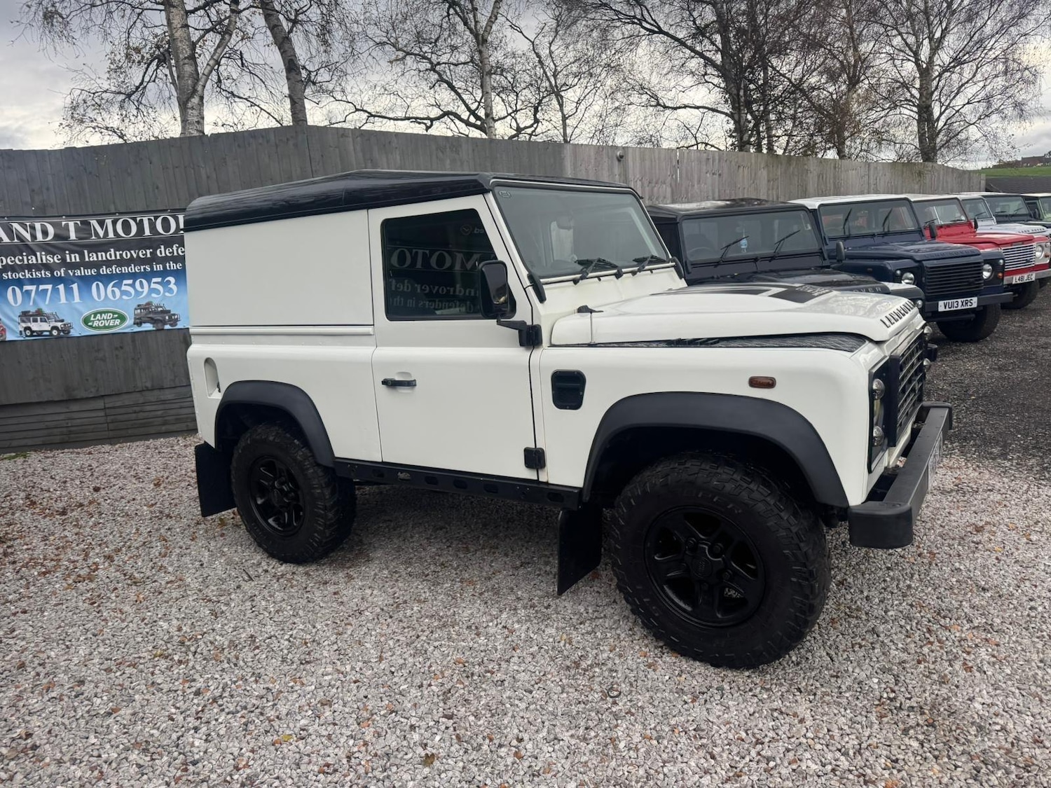 Used Land Rover Defender 90 2015 for sale - 76729022: Photo 49