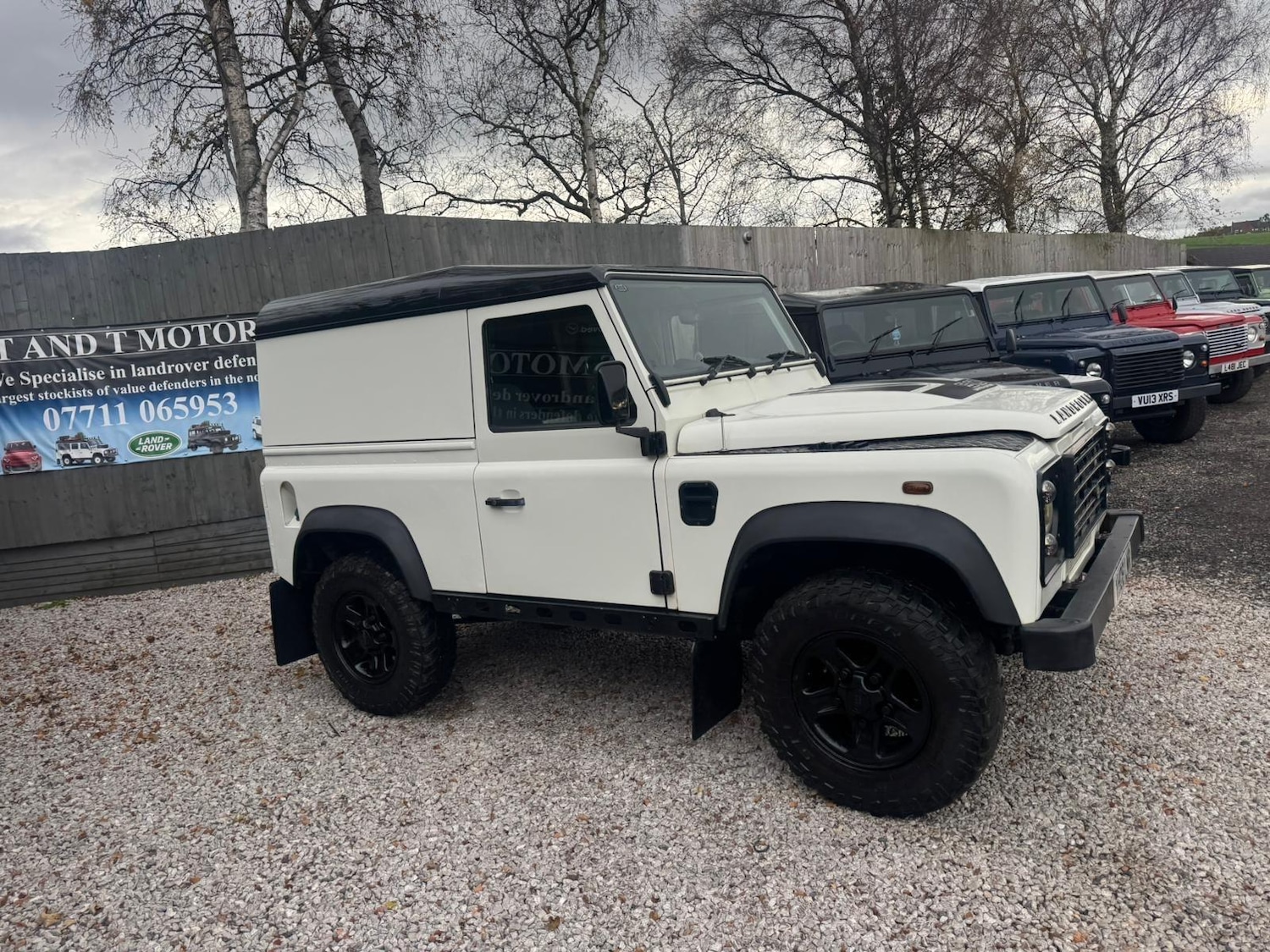 Used Land Rover Defender 90 2015 for sale - 76729022: Photo 5