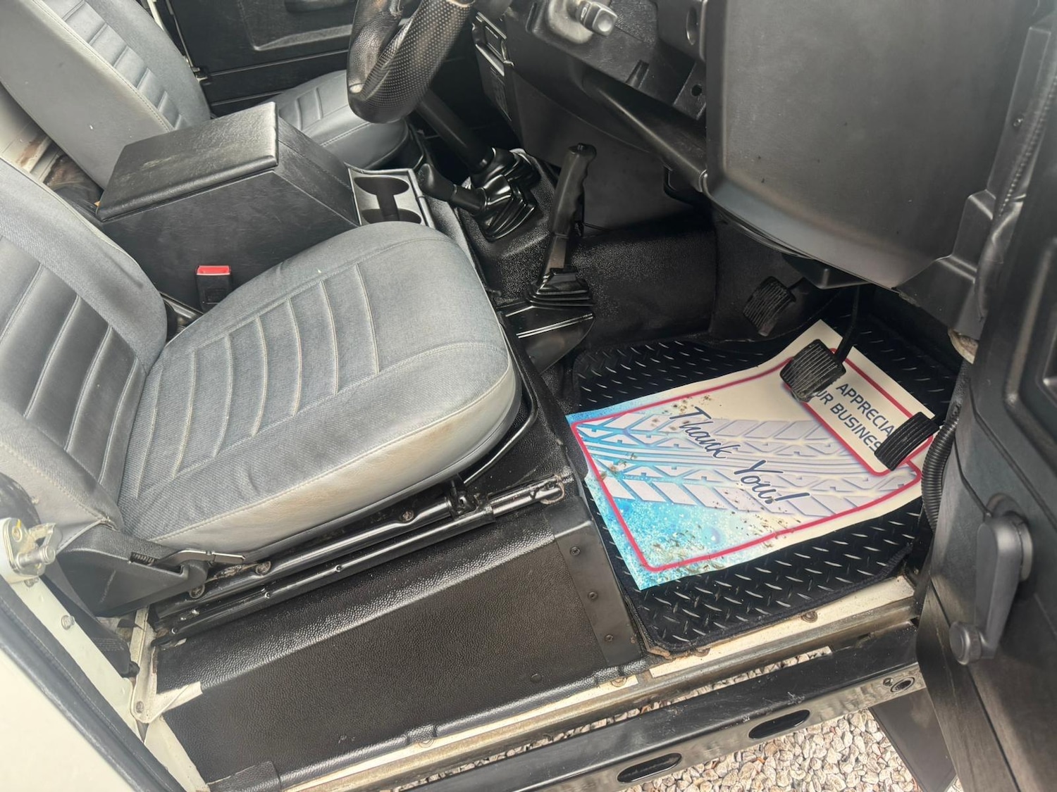 Used Land Rover Defender 90 2015 for sale - 76729022: Photo 62