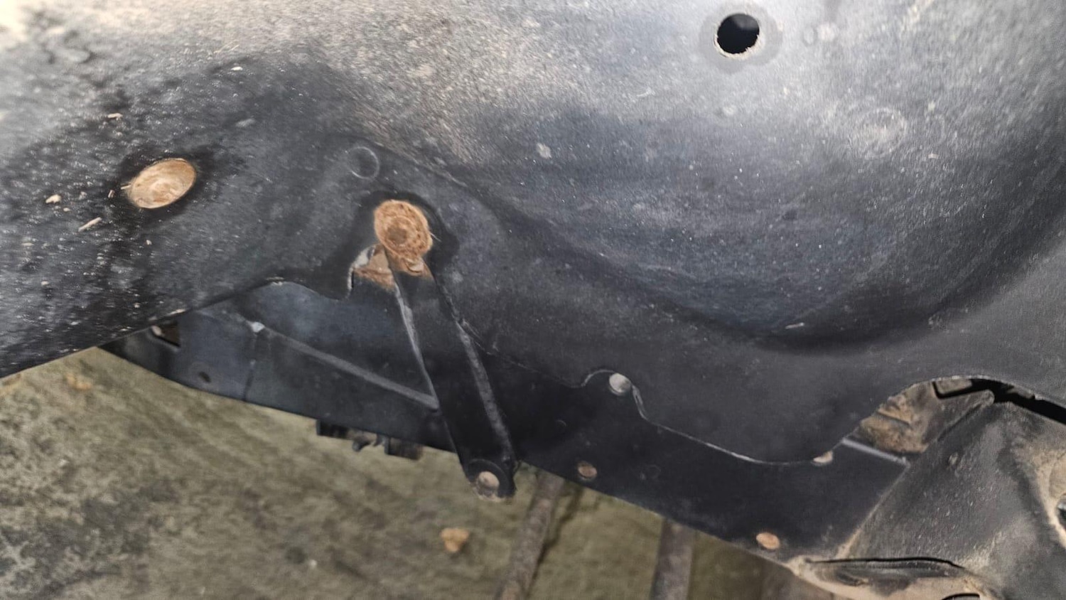 Used Land Rover Defender 90 2015 for sale - 76729022: Photo 81