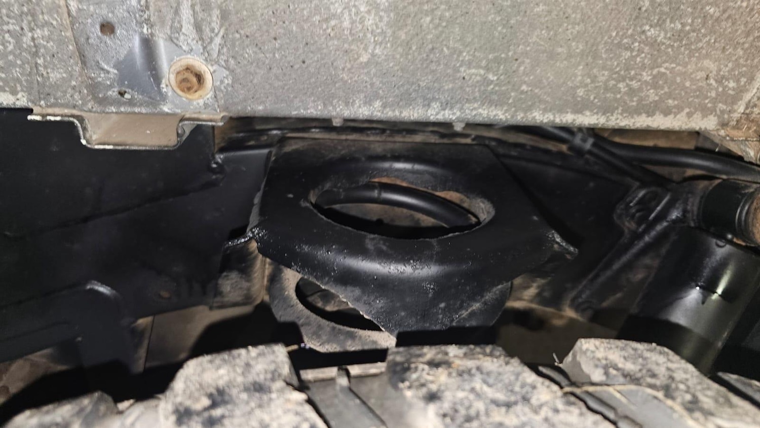 Used Land Rover Defender 90 2015 for sale - 76729022: Photo 82