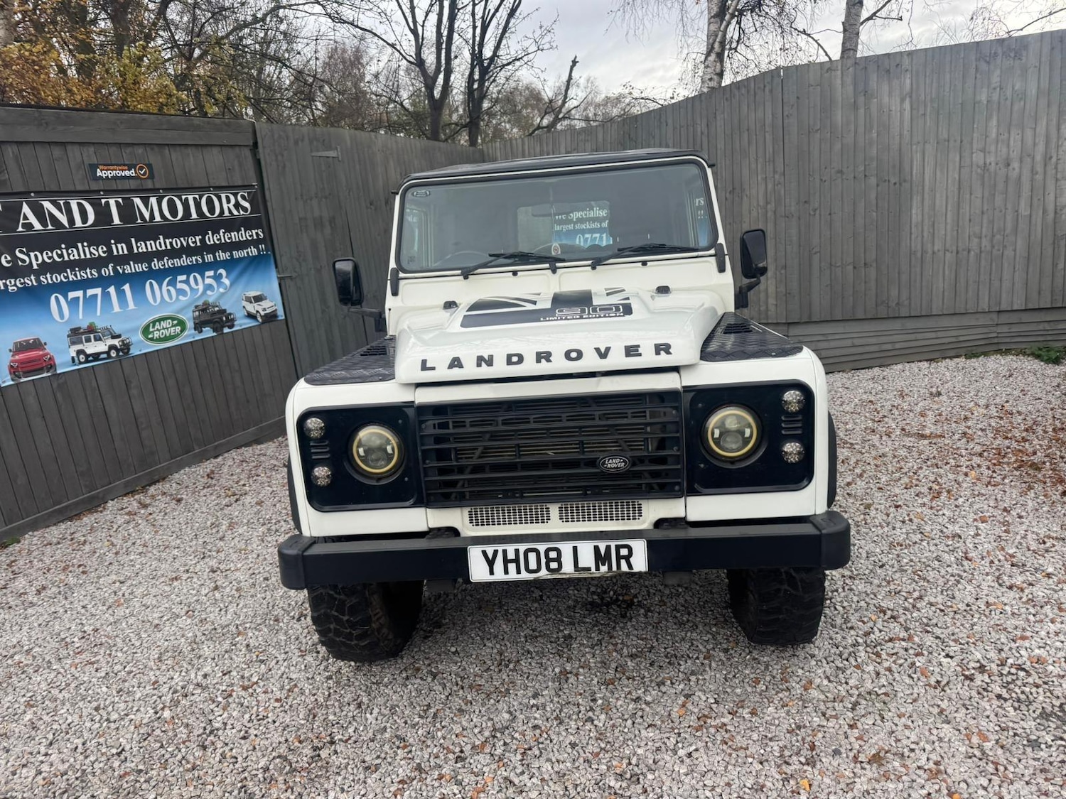 Used Land Rover Defender 90 2015 for sale - 76729022: Photo 9