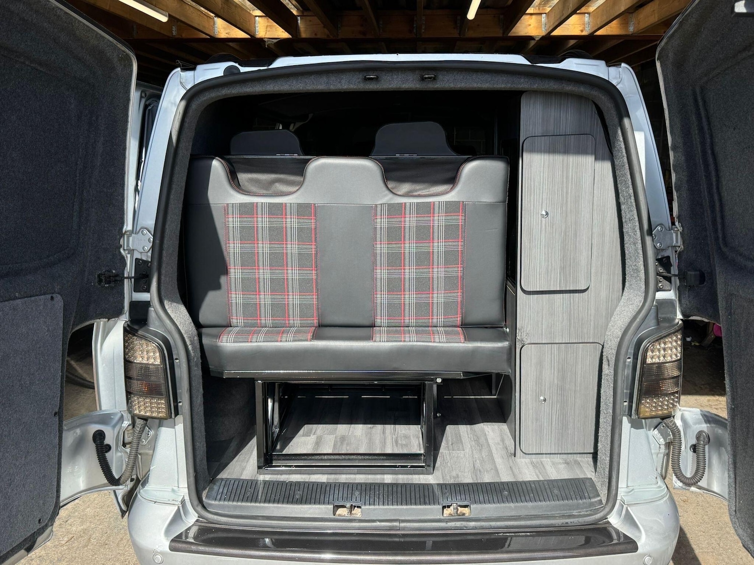 Used Volkswagen Transporter for sale - 78116242: Photo 80