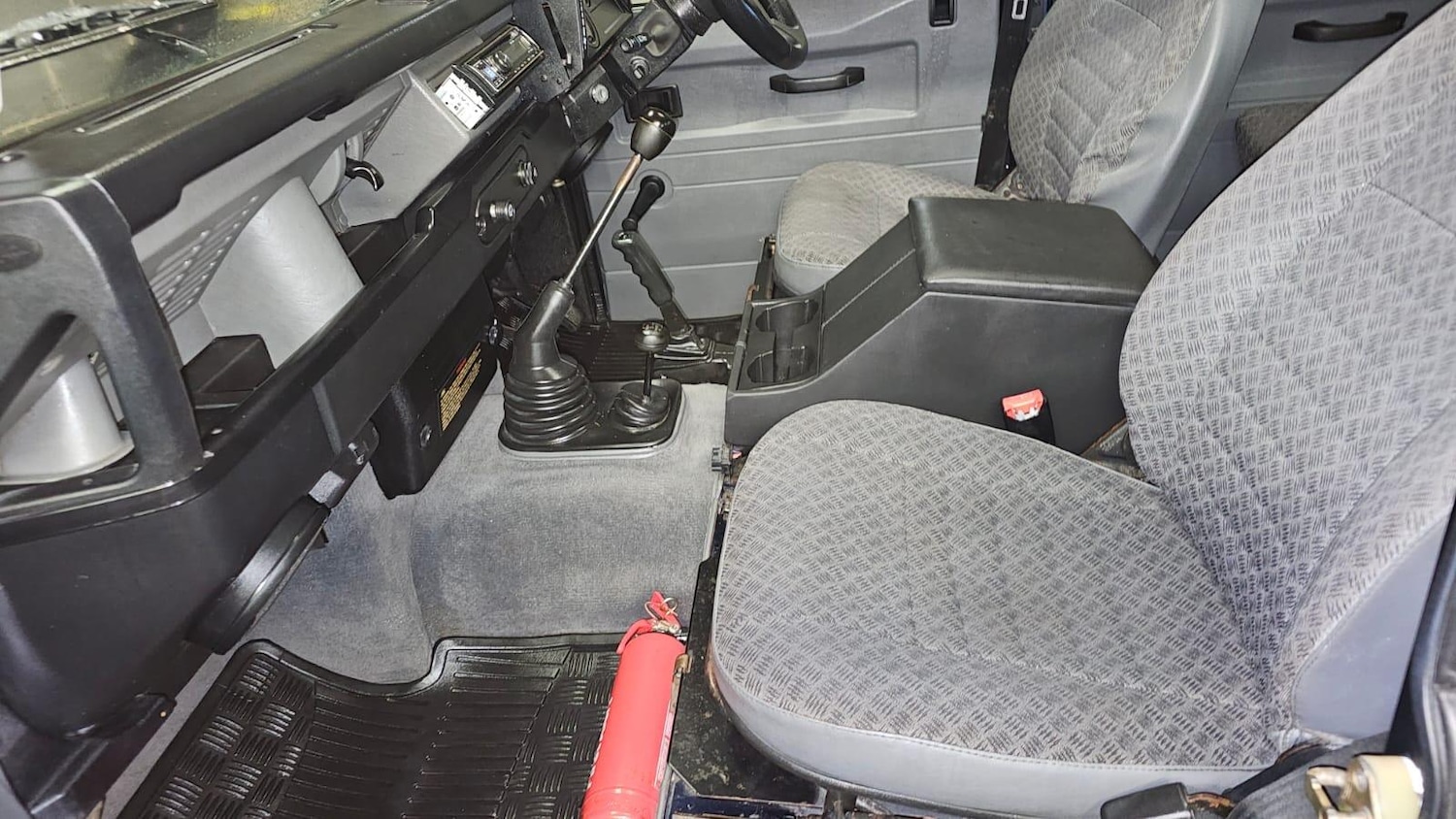 Used Land Rover Defender 2001 for sale - 76592448: Photo 15