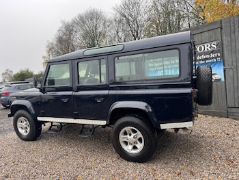 Used Land Rover Defender 2001 for sale - 76592448: Photo