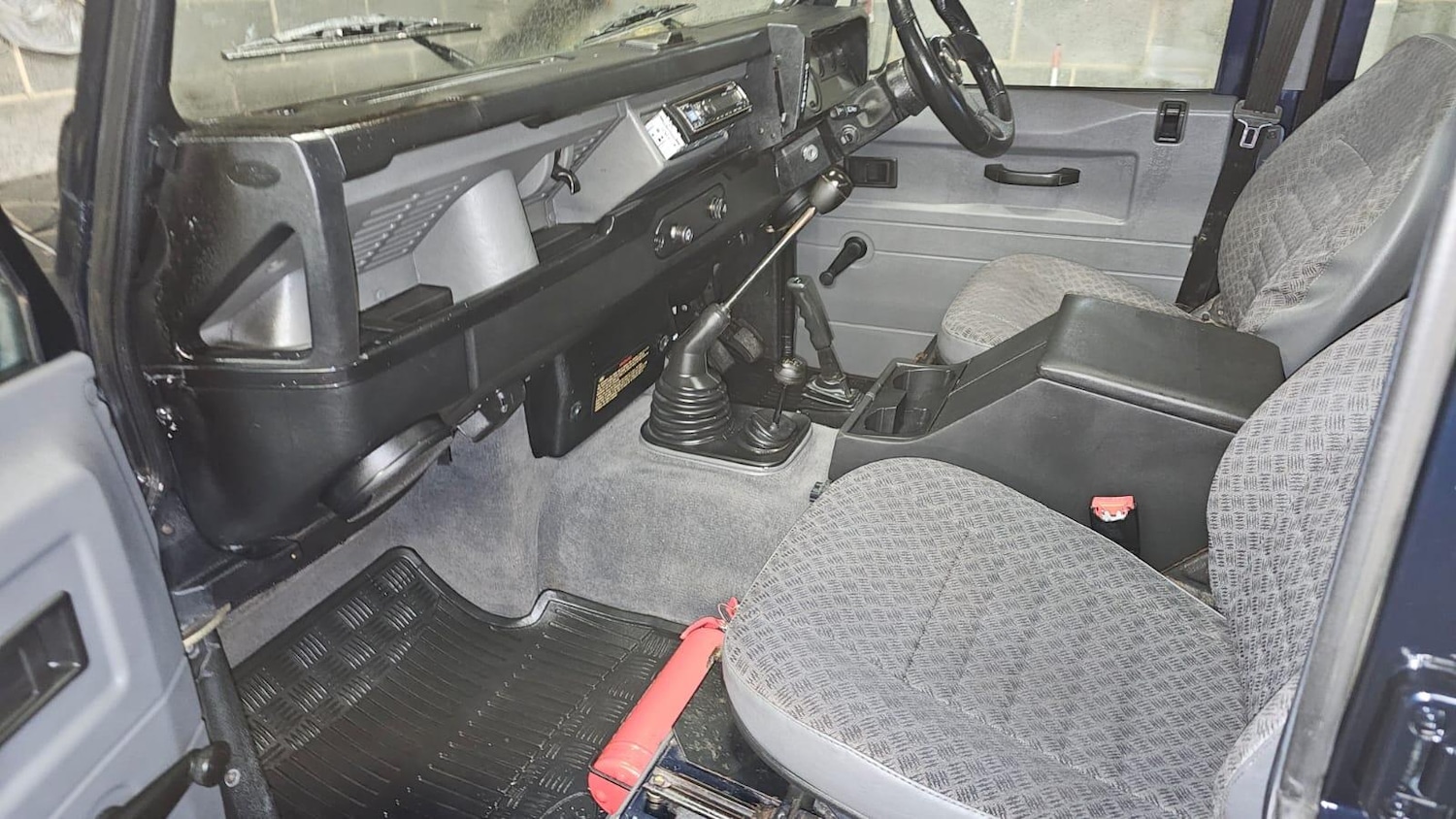 Used Land Rover Defender 2001 for sale - 76592448: Photo 67