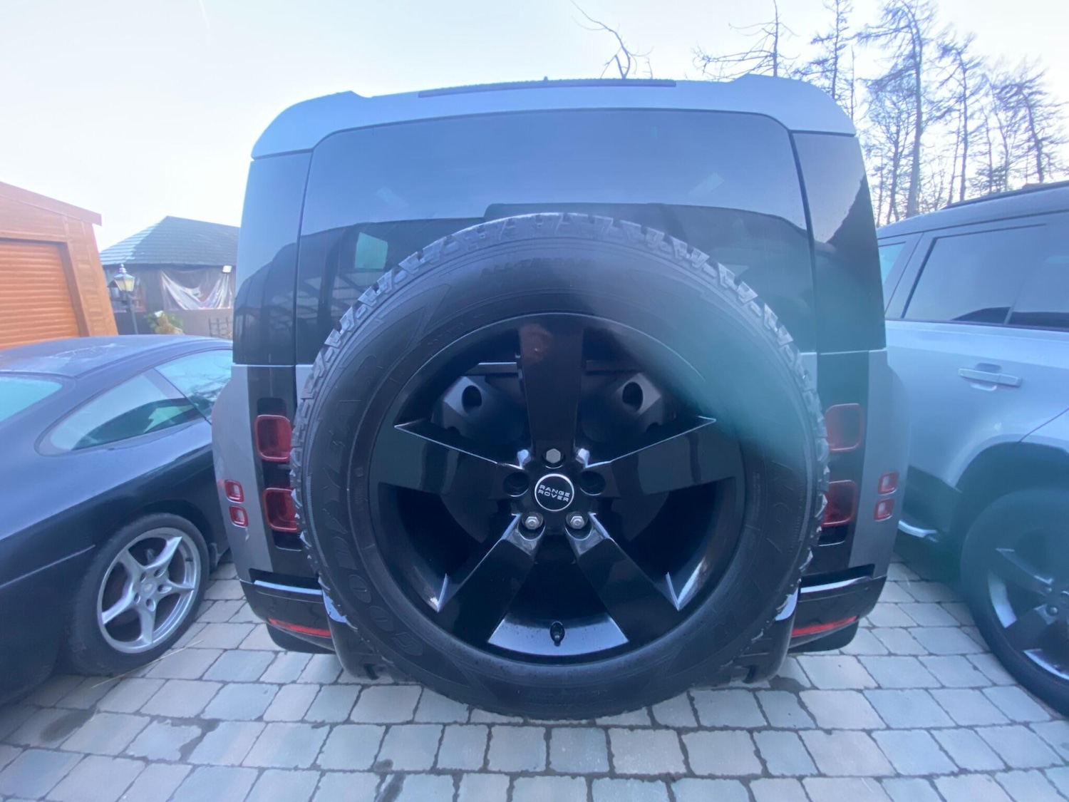 Used Land Rover Defender 2022 for sale - 77163123: Photo 4