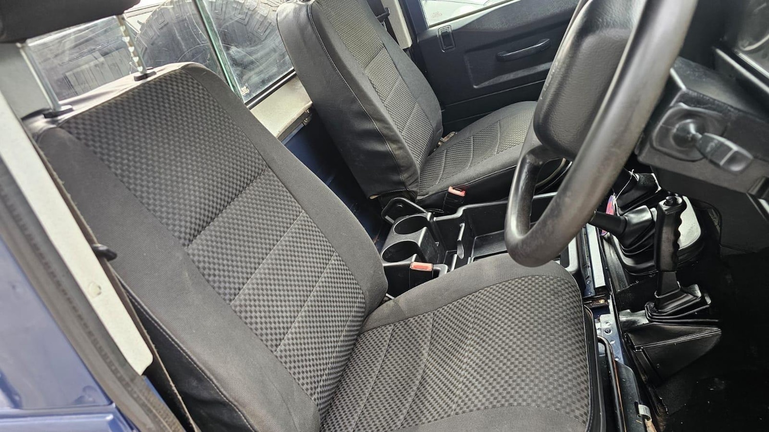 Used Land Rover Defender 110 2013 for sale - 75977610: Photo 15
