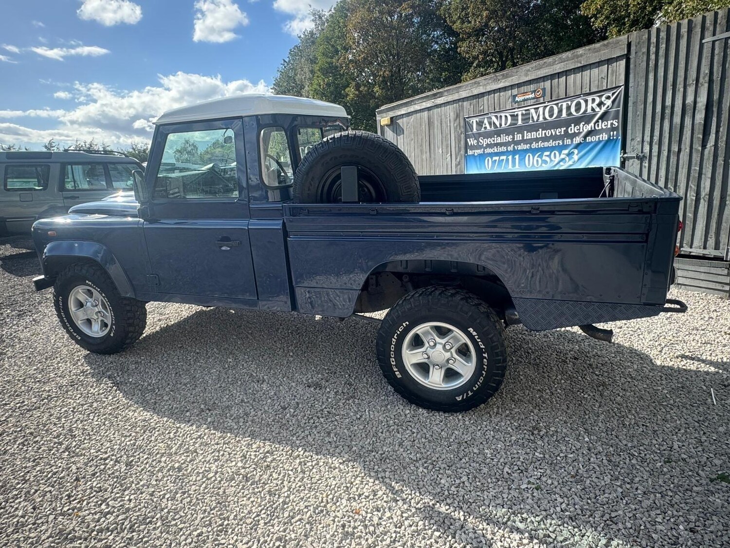 Used Land Rover Defender 110 2013 for sale - 75977610: Photo 38