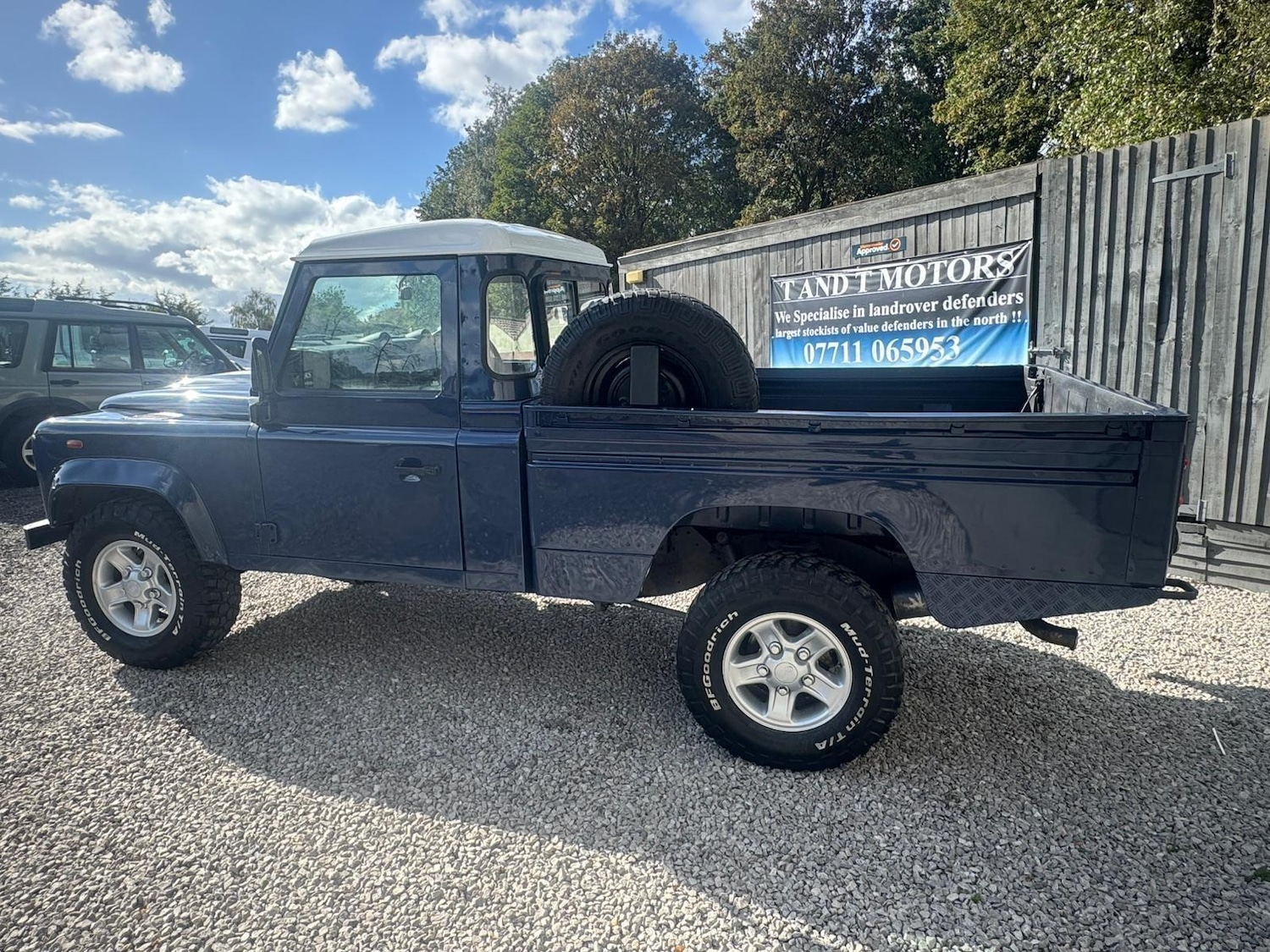 Used Land Rover Defender 110 2013 for sale - 75977610: Photo 41