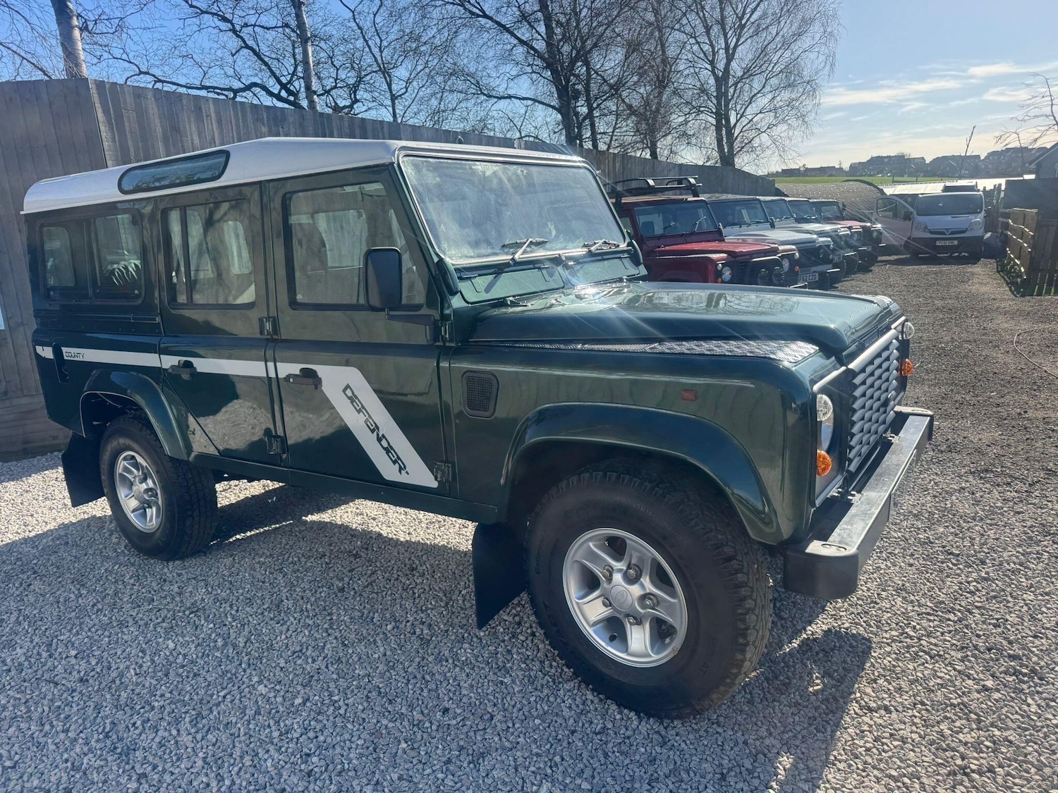 Used Land Rover Defender 110 1995 for sale - 77909600: Photo 2