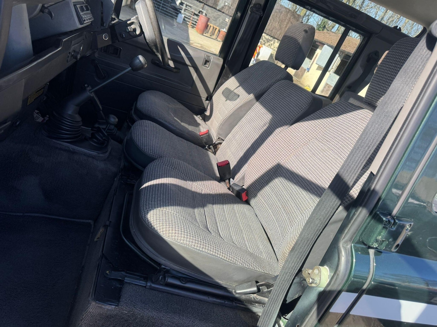 Used Land Rover Defender 110 1995 for sale - 77909600: Photo 20