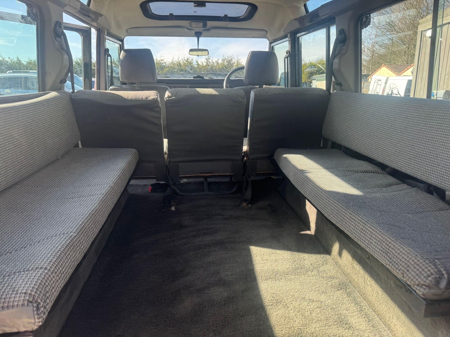 Used Land Rover Defender 110 1995 for sale - 77909600: Photo 23