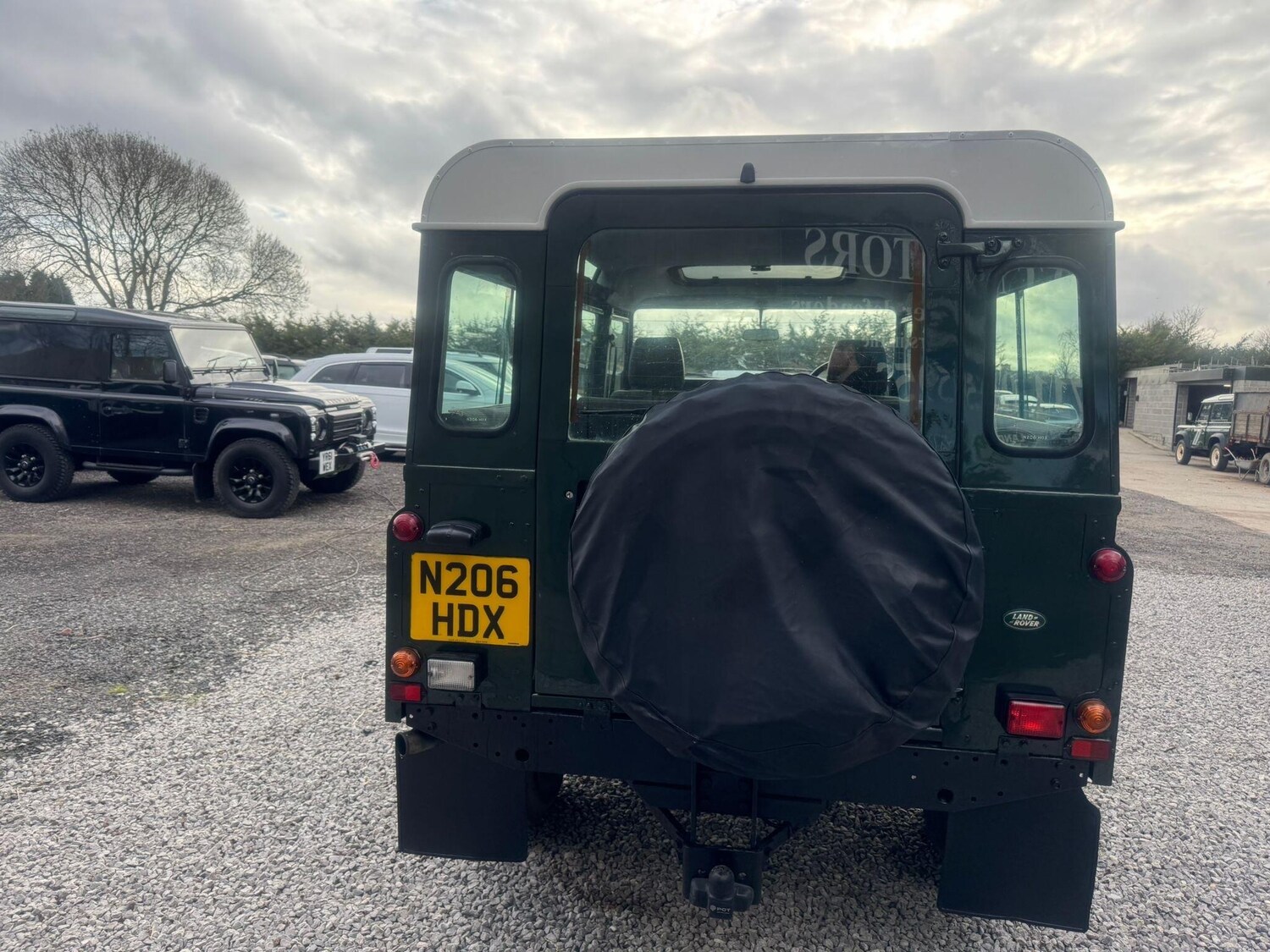 Used Land Rover Defender 110 1995 for sale - 77909600: Photo 34