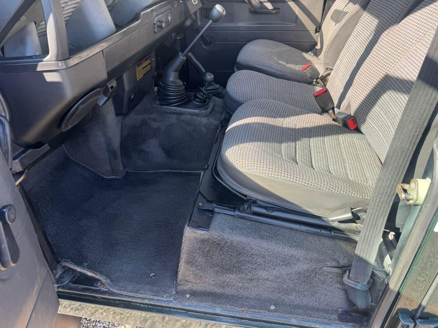 Used Land Rover Defender 110 1995 for sale - 77909600: Photo 47