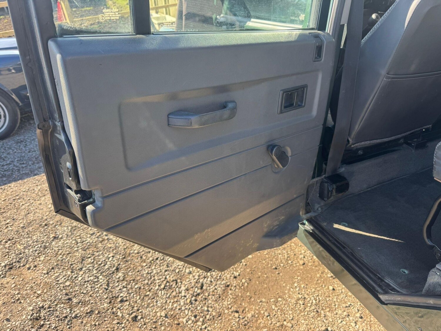 Used Land Rover Defender 110 1995 for sale - 77909600: Photo 60