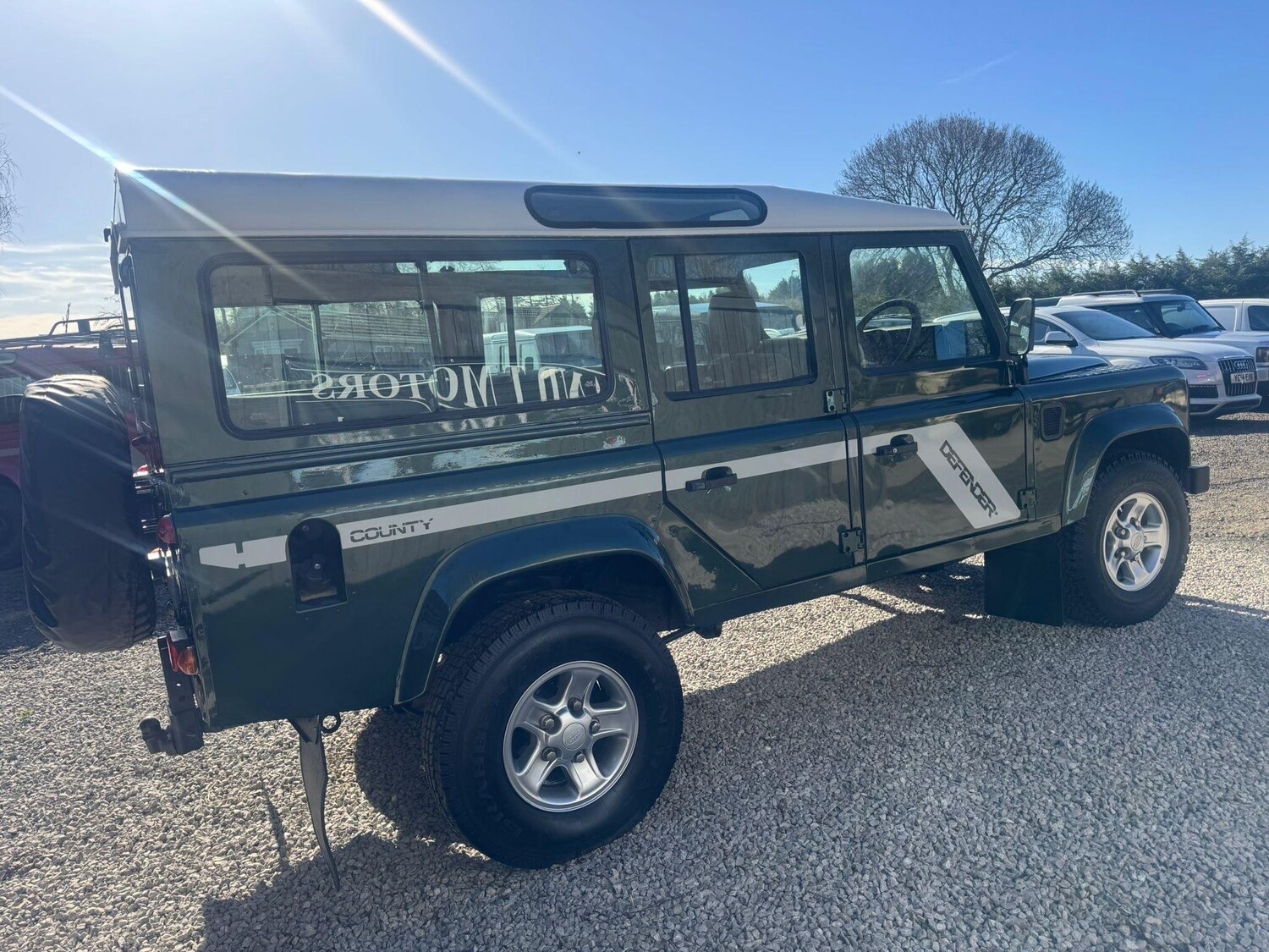 Used Land Rover Defender 110 1995 for sale - 77909600: Photo 90