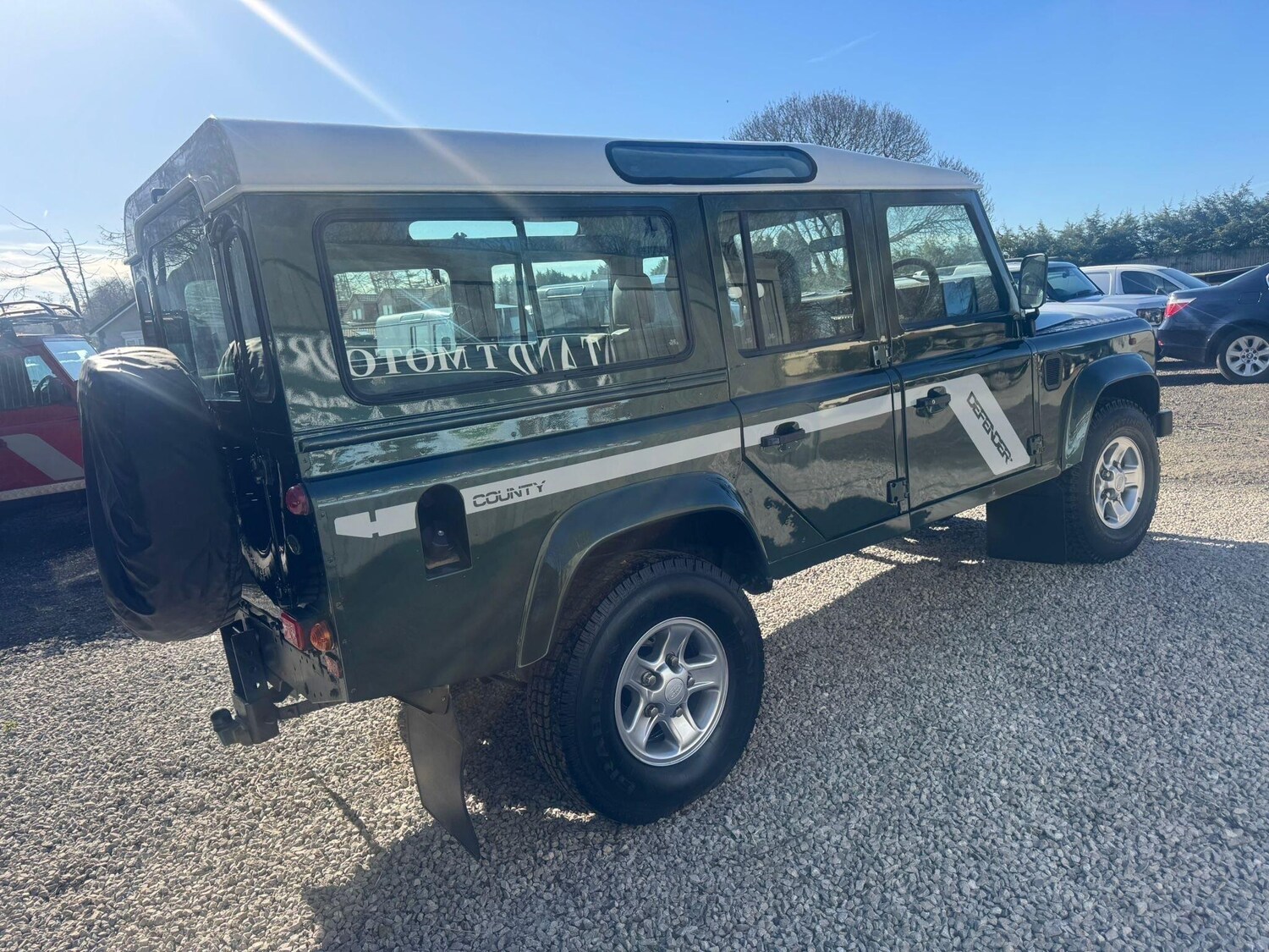 Used Land Rover Defender 110 1995 for sale - 77909600: Photo 92