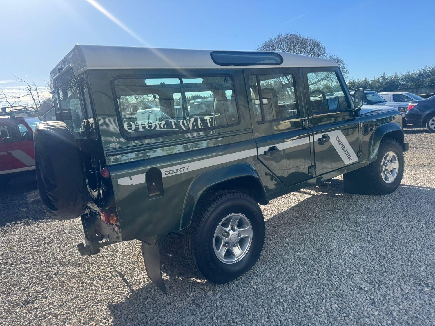 Used Land Rover Defender 110 1995 for sale - 77909600: Photo 93