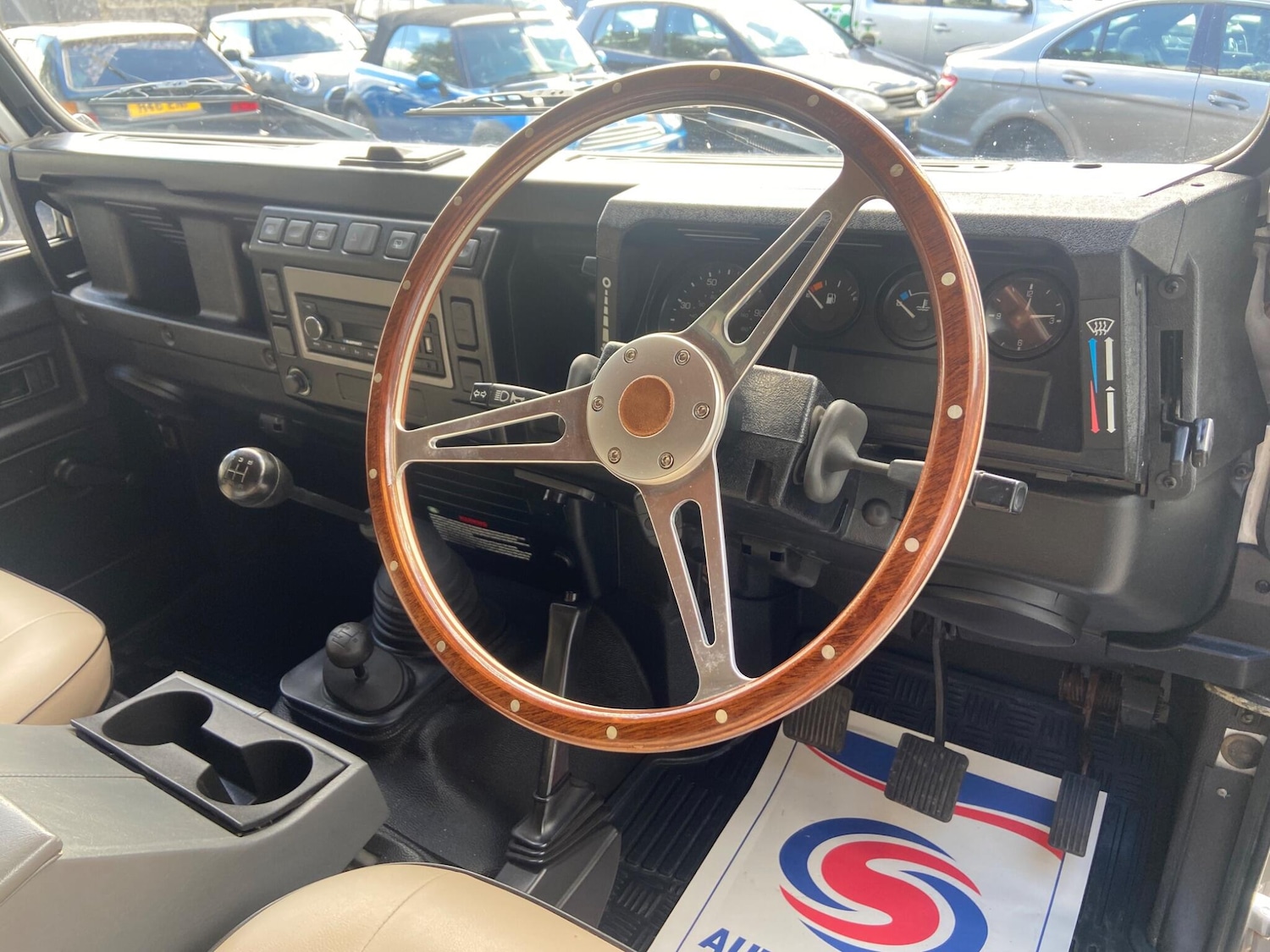 Used Land Rover Defender 90 2007 for sale - 76409263: Photo 16