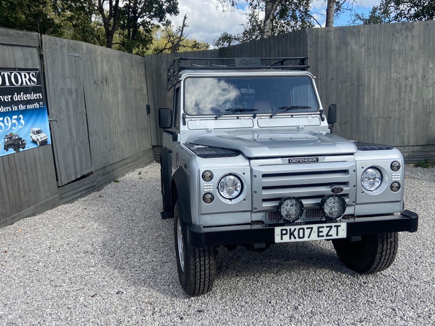 Used Land Rover Defender 90 2007 for sale - 76409263: Photo 19