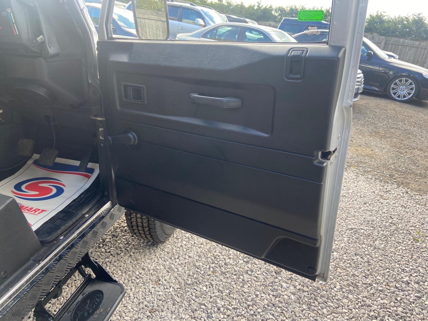 Used Land Rover Defender 90 2007 for sale - 76409263: Photo 44