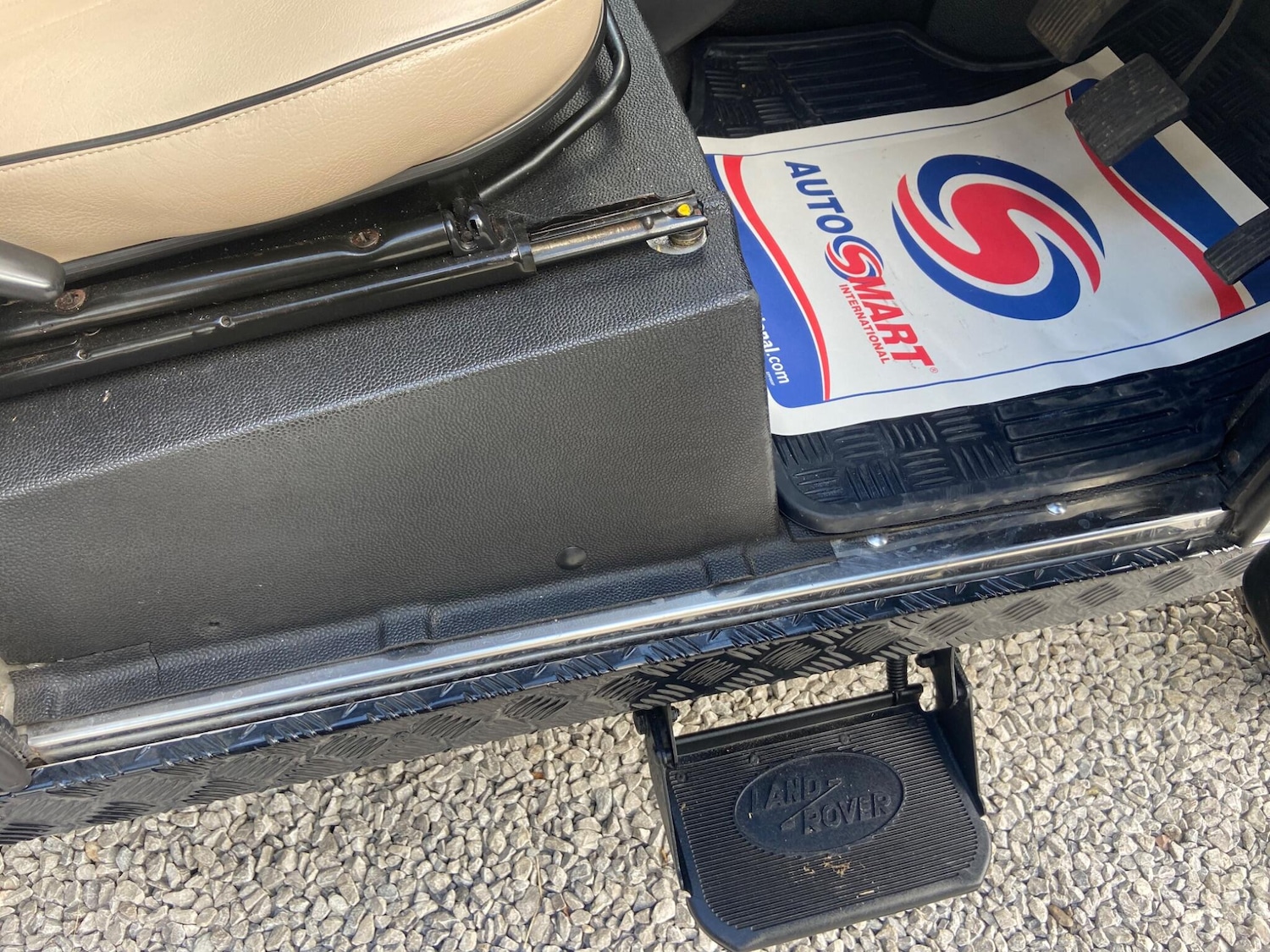 Used Land Rover Defender 90 2007 for sale - 76409263: Photo 50