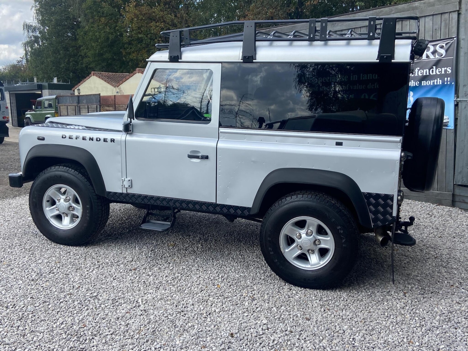 Used Land Rover Defender 90 2007 for sale - 76409263: Photo 9
