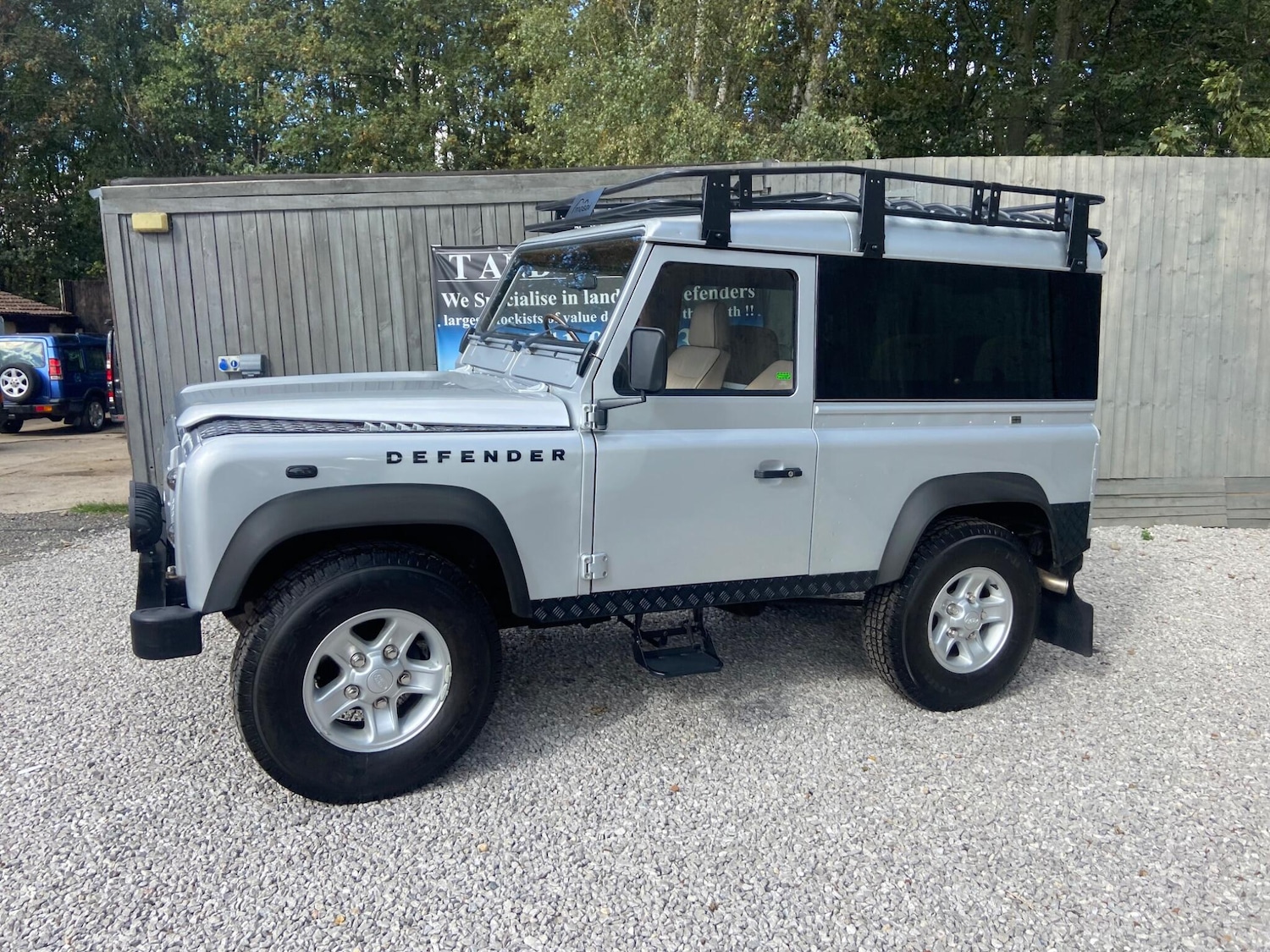 Used Land Rover Defender 90 2007 for sale - 76409263: Photo 95