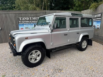 Used Land Rover Defender 110 2003 for sale - 79612991: Photo