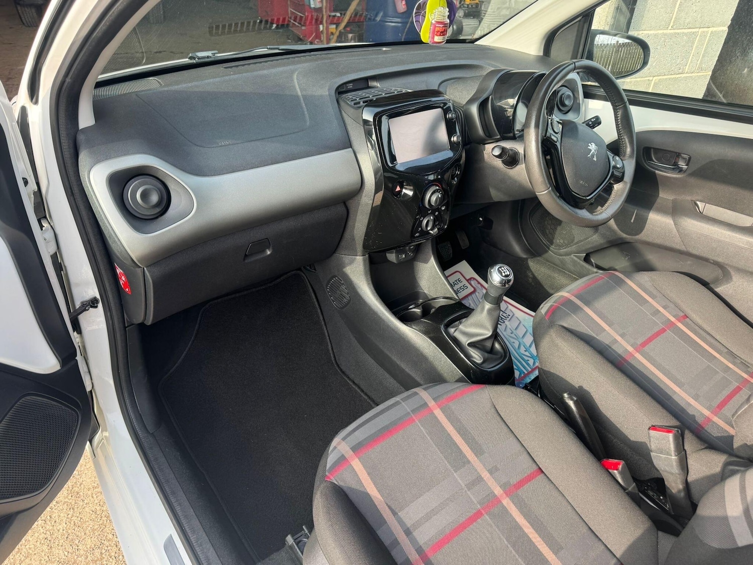 Used Peugeot 108 for sale - 77768445: Photo 29