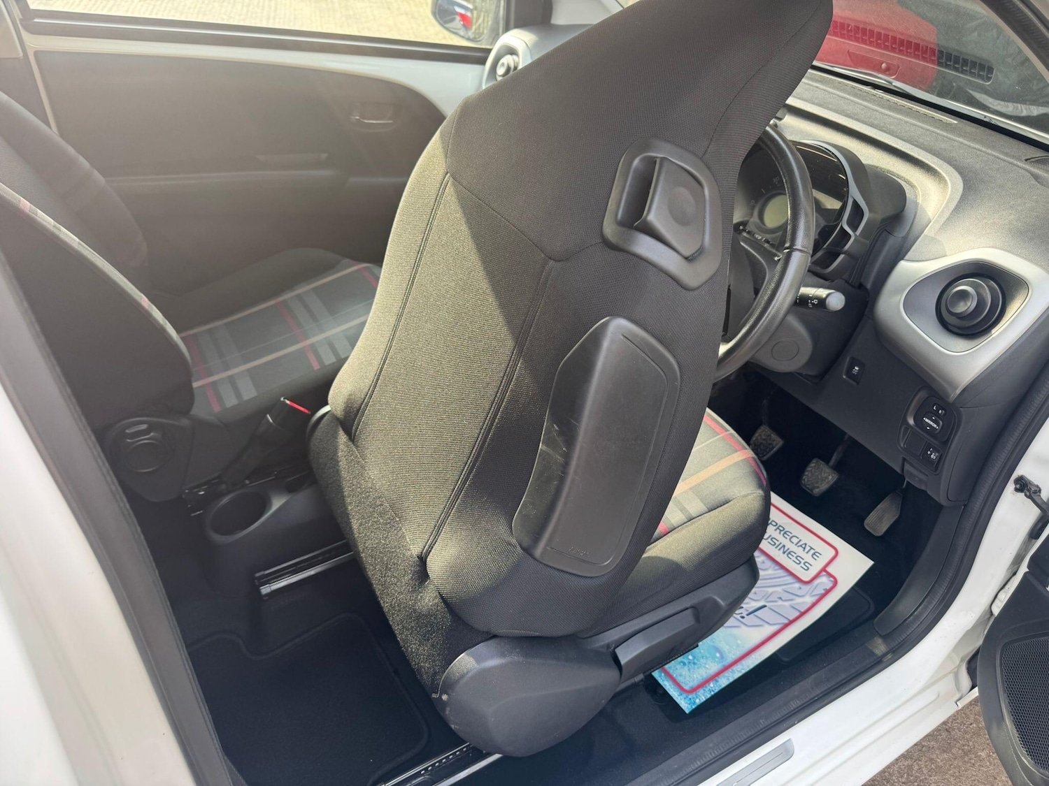 Used Peugeot 108 for sale - 77768445: Photo 60