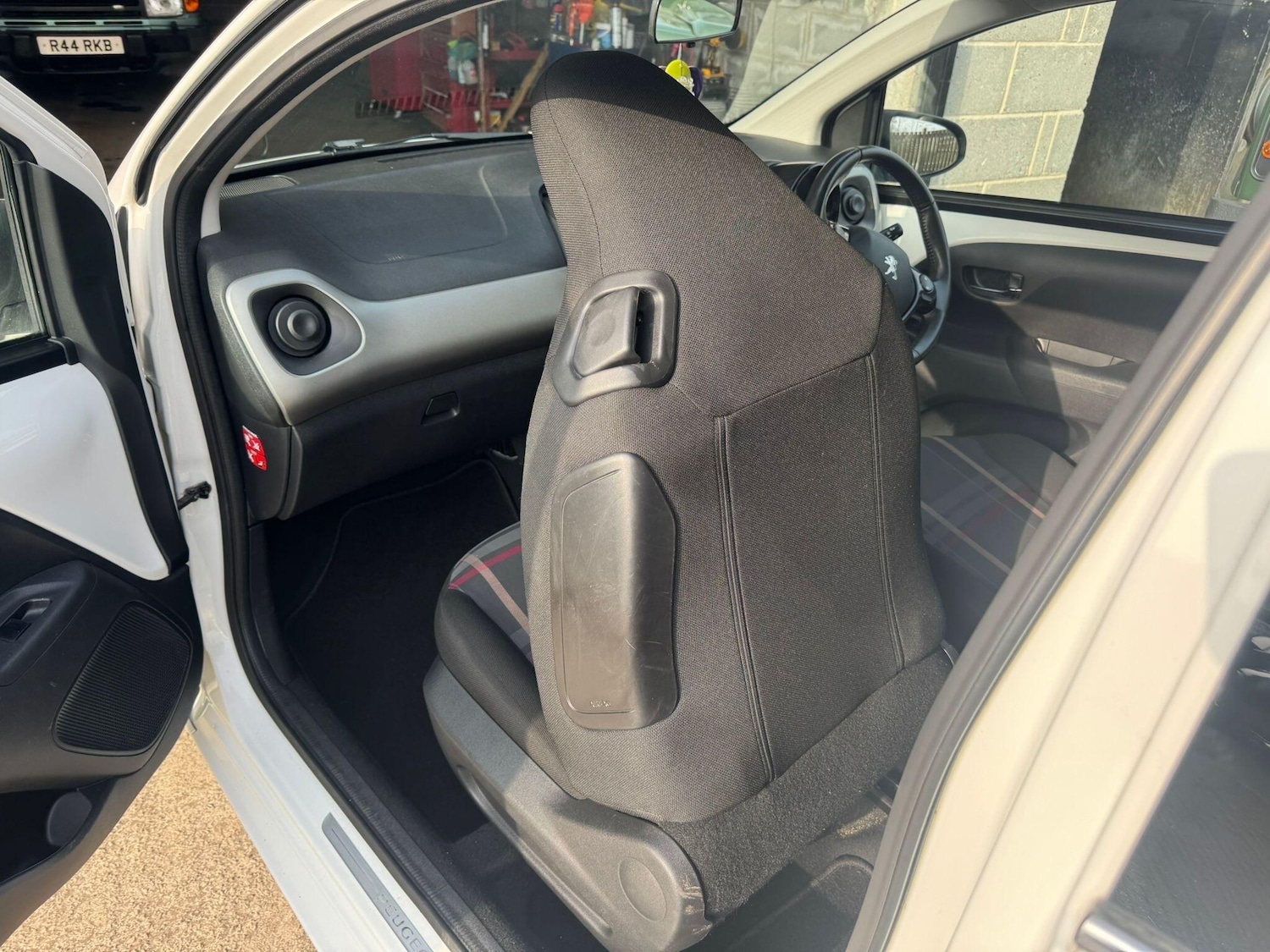 Used Peugeot 108 for sale - 77768445: Photo 68