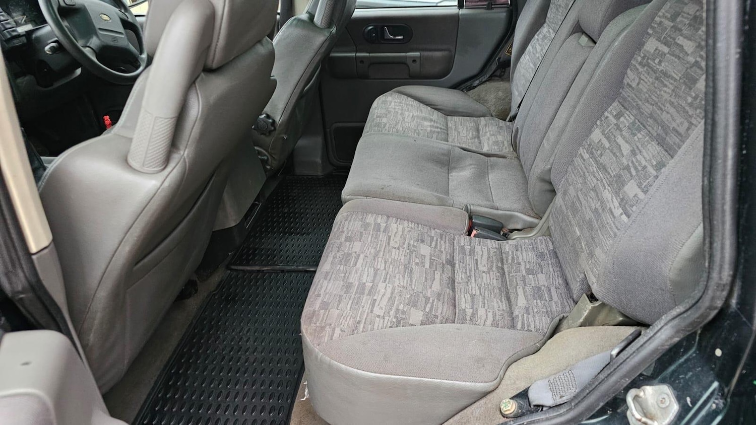 Used Land Rover Discovery 2001 for sale - 77331326: Photo 48