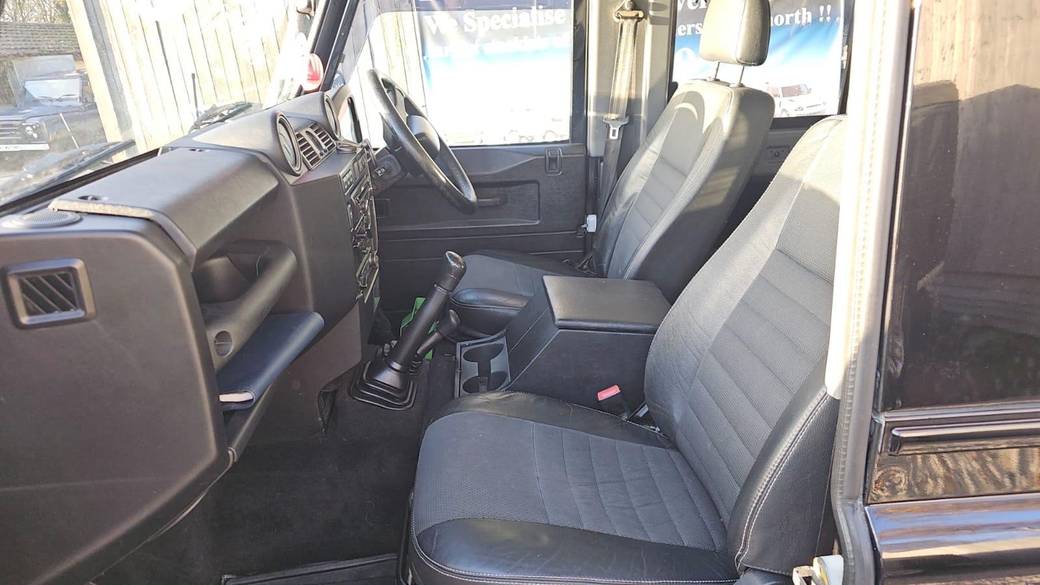 Used Land Rover Defender 90 2009 for sale - 76607095: Photo 16