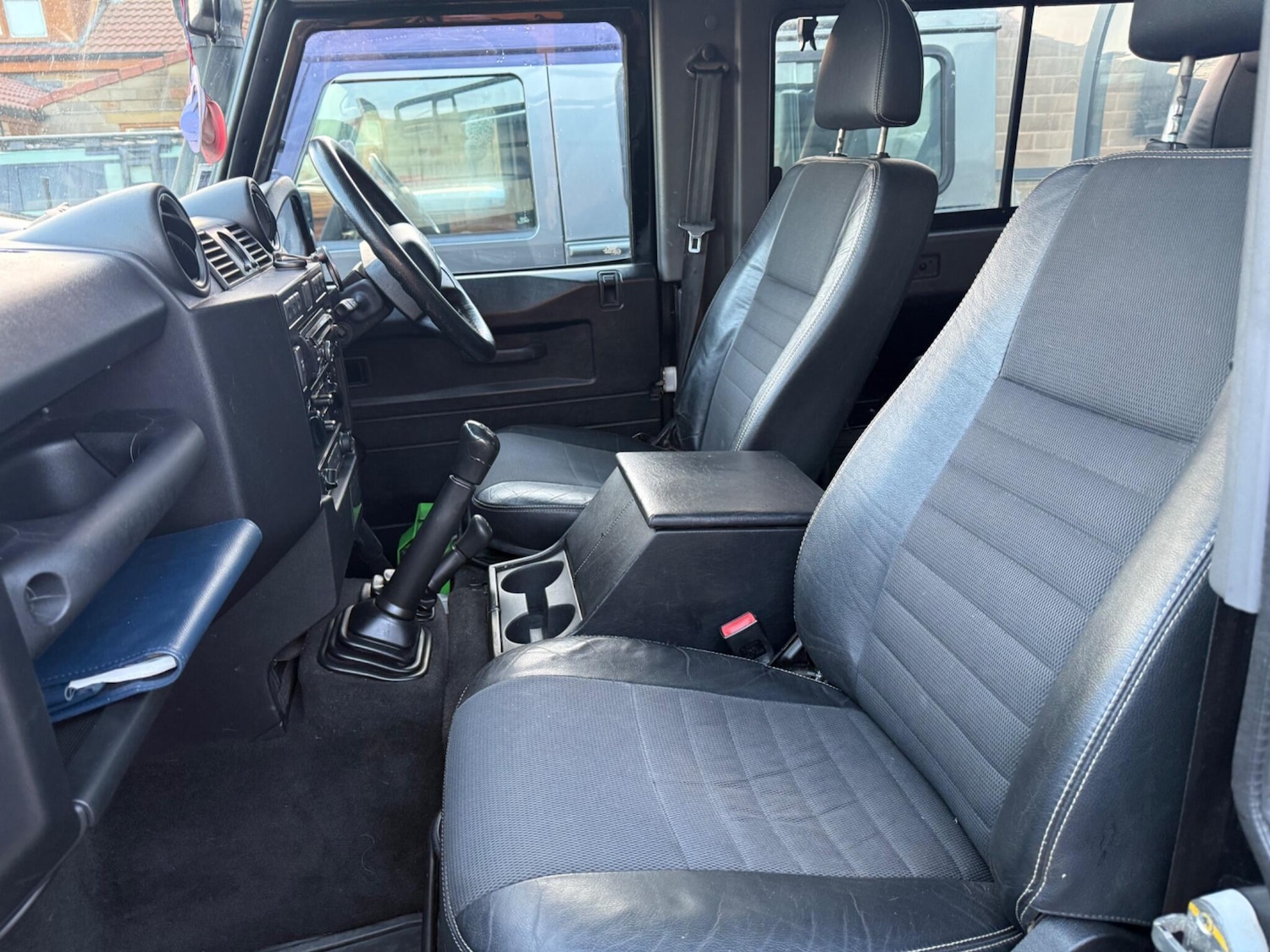 Used Land Rover Defender 90 2009 for sale - 76607095: Photo 19