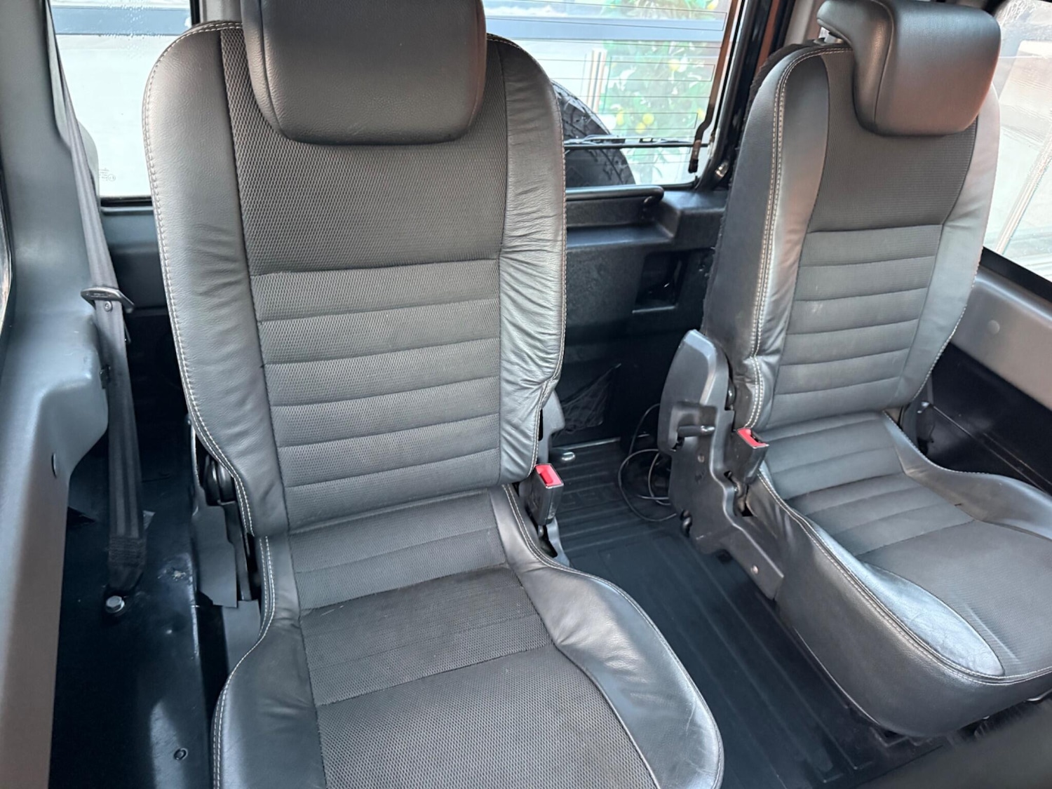 Used Land Rover Defender 90 2009 for sale - 76607095: Photo 20