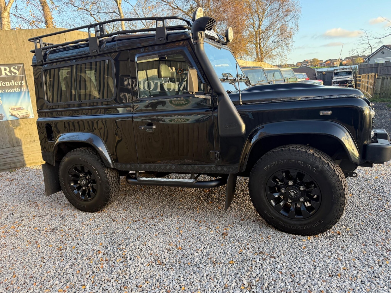 Used Land Rover Defender 90 2009 for sale - 76607095: Photo 25