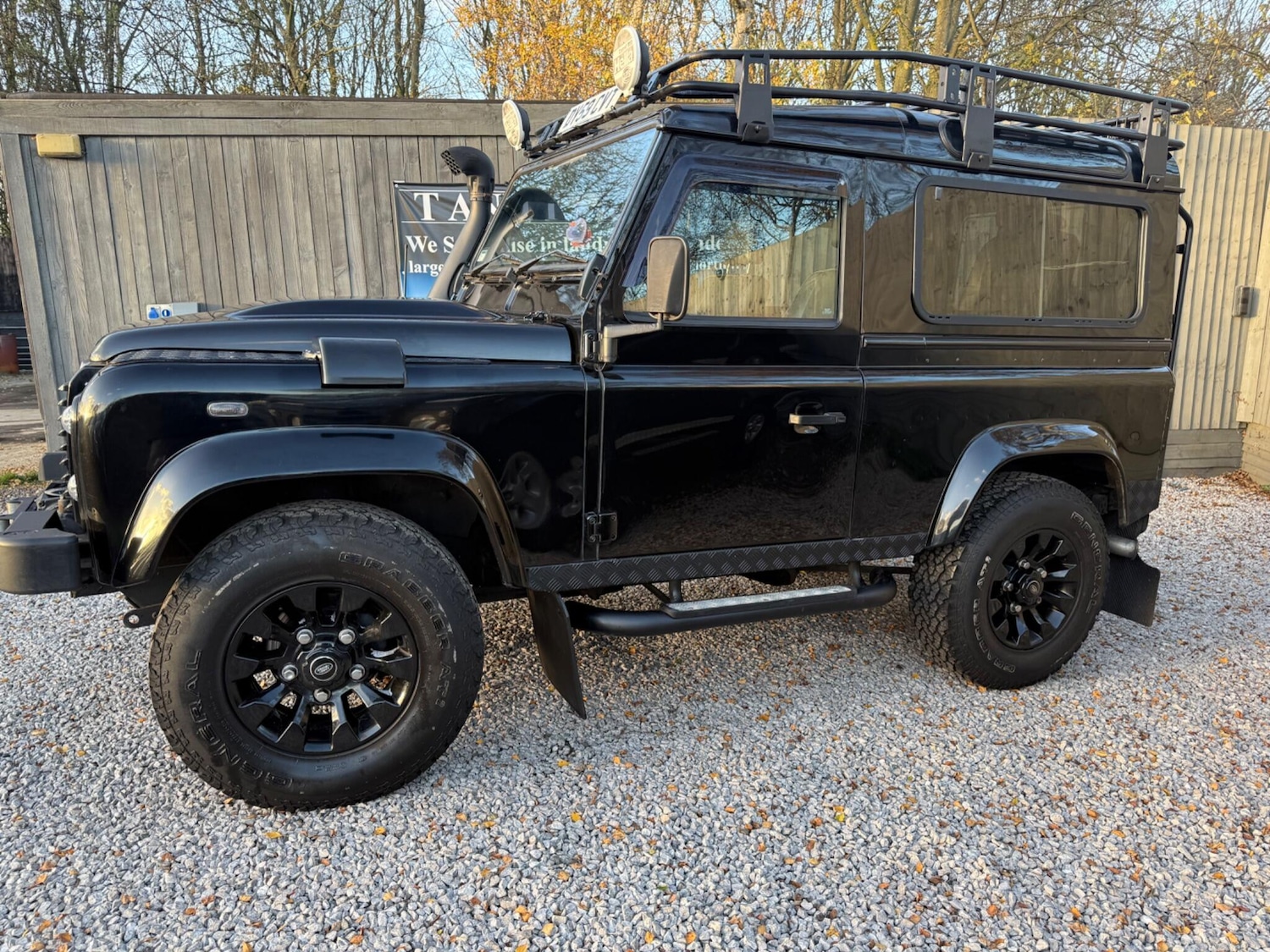 Used Land Rover Defender 90 2009 for sale - 76607095: Photo 28