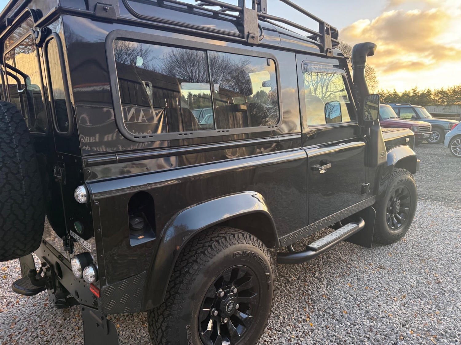 Used Land Rover Defender 90 2009 for sale - 76607095: Photo 32