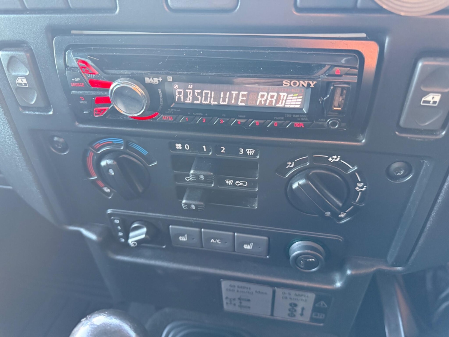 Used Land Rover Defender 90 2009 for sale - 76607095: Photo 35