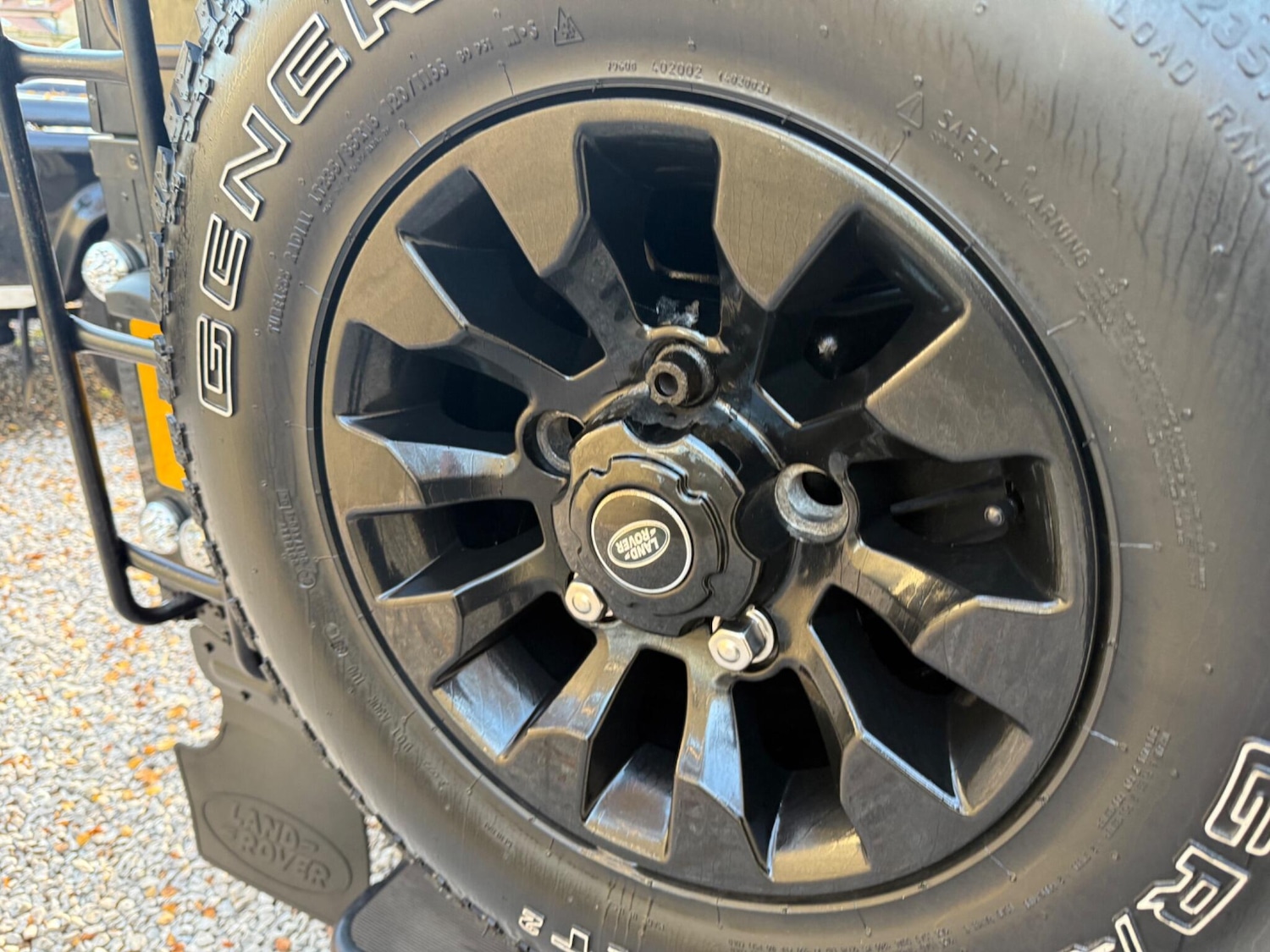 Used Land Rover Defender 90 2009 for sale - 76607095: Photo 38