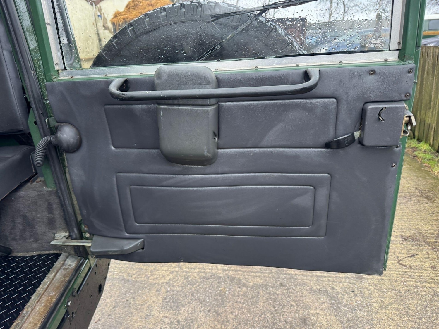 Used Land Rover Defender 1995 for sale - 77549324: Photo 34