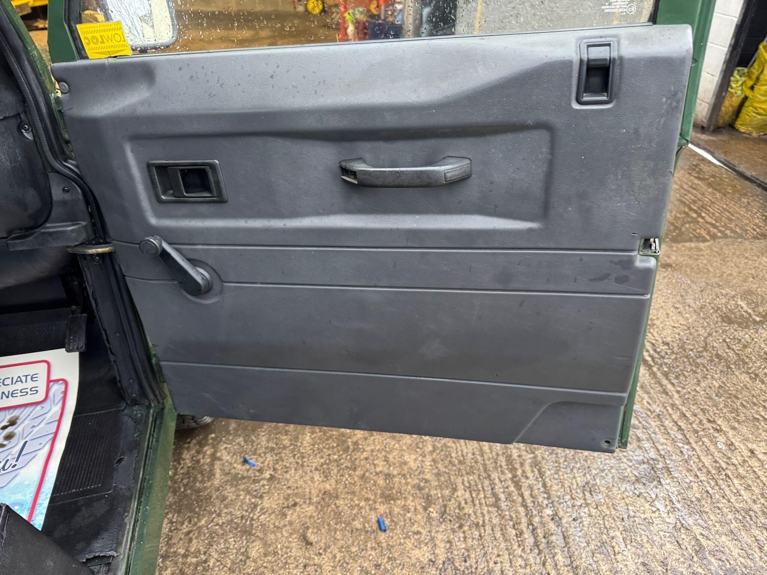 Used Land Rover Defender 1995 for sale - 77549324: Photo 36