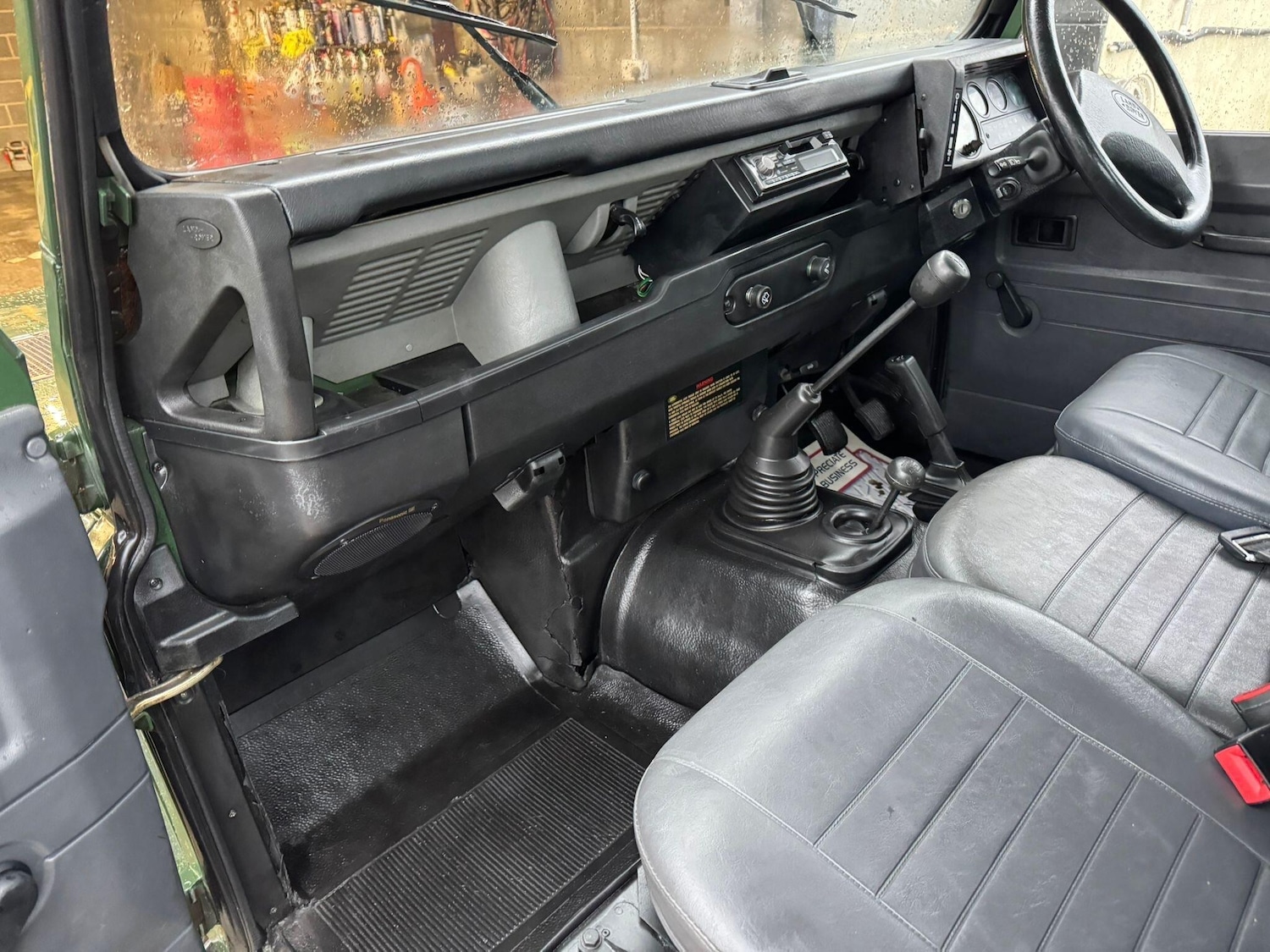 Used Land Rover Defender 1995 for sale - 77549324: Photo 45