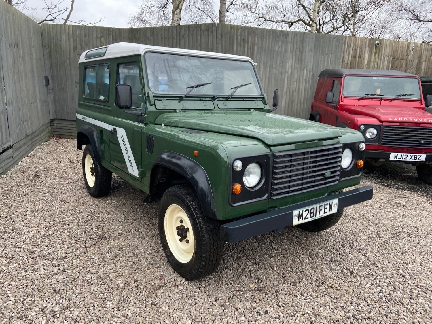 Used Land Rover Defender 1995 for sale - 77549324: Photo 5