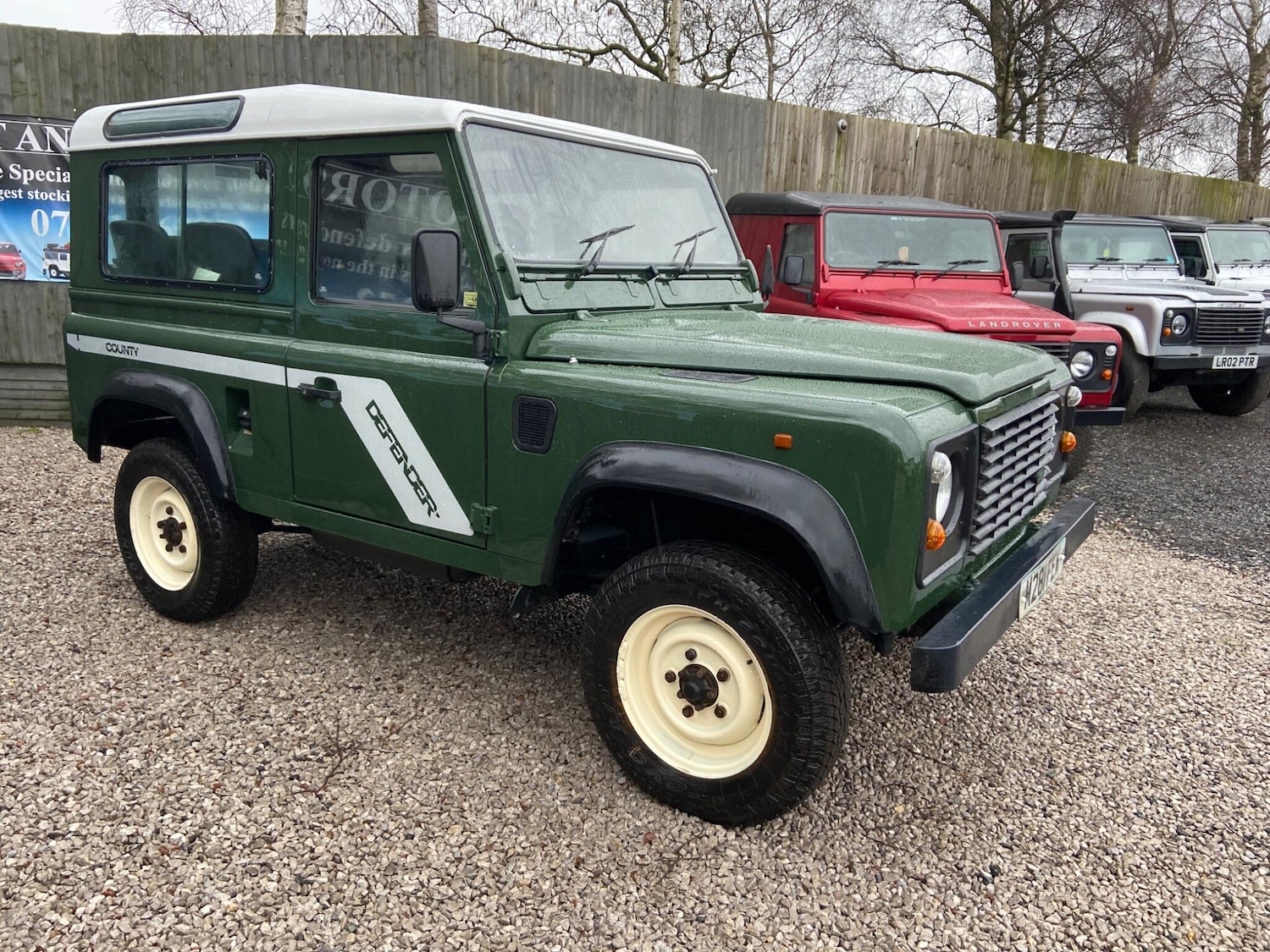 Used Land Rover Defender 1995 for sale - 77549324: Photo 51