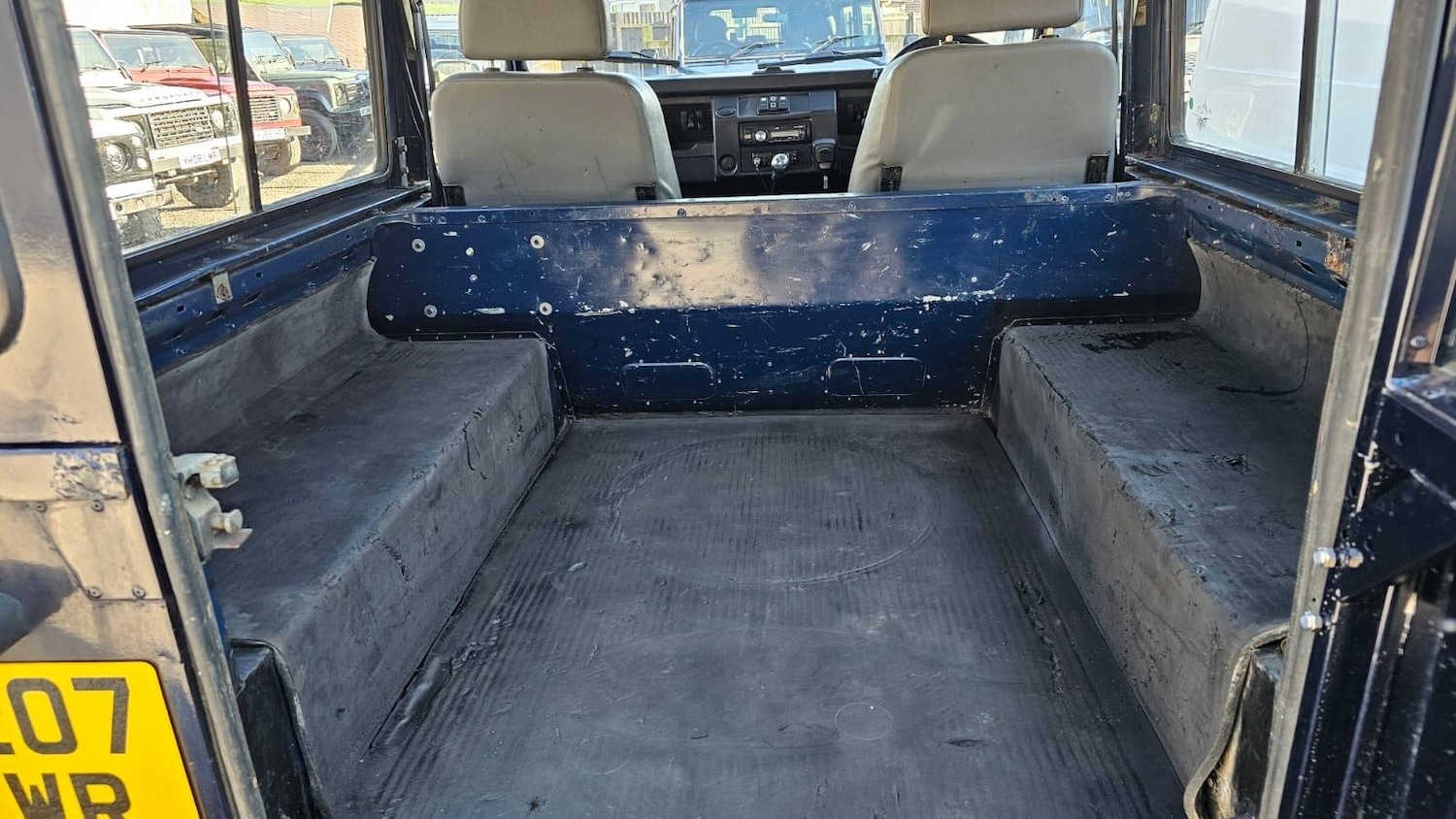 Used Land Rover Defender 1998 for sale - 77753817: Photo 14