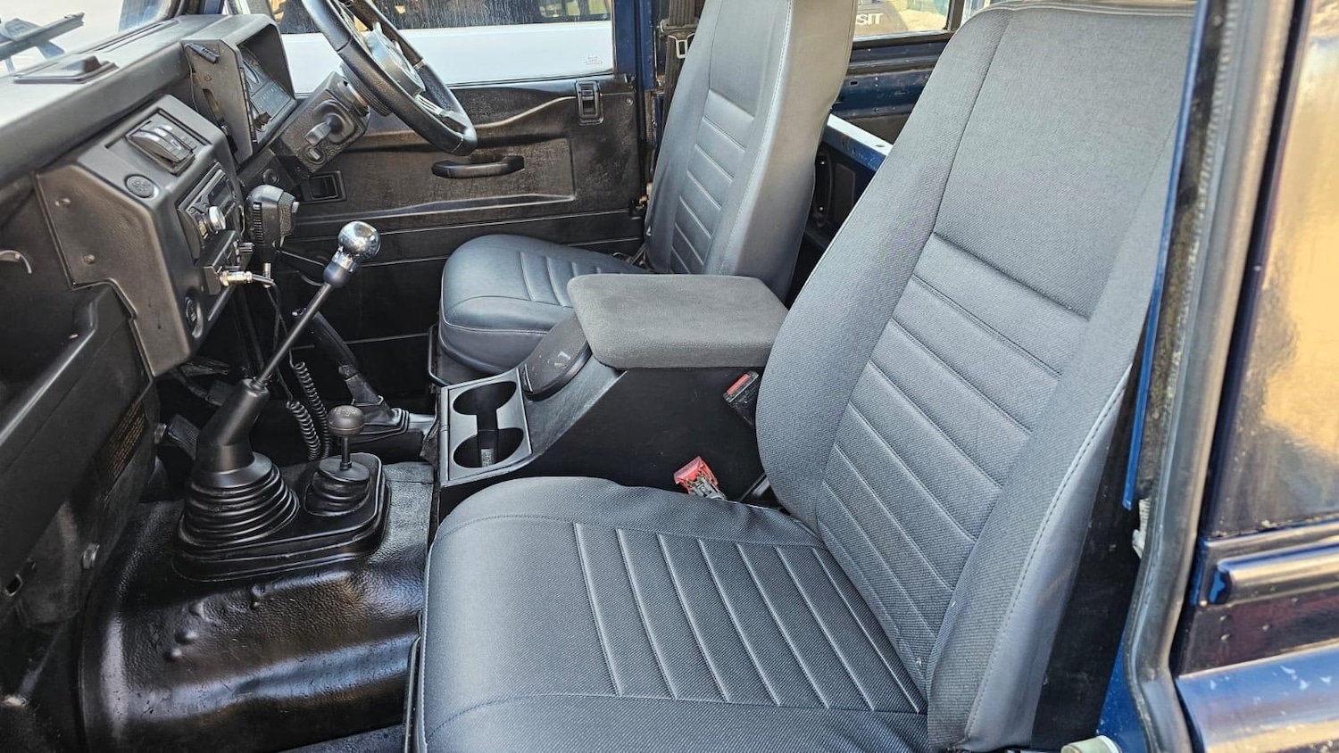 Used Land Rover Defender 1998 for sale - 77753817: Photo 16